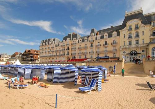 Cabourg : Plage & Architecture - LONG DAY TRIP - 28 août